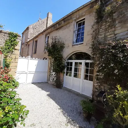 Szálloda Le Relais Des Colombes Creully sur Seulles